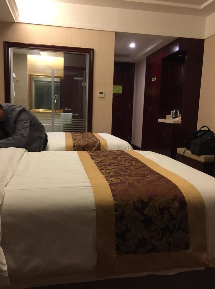 Vienna Hotel Guiyang Exhibition Center Экстерьер фото