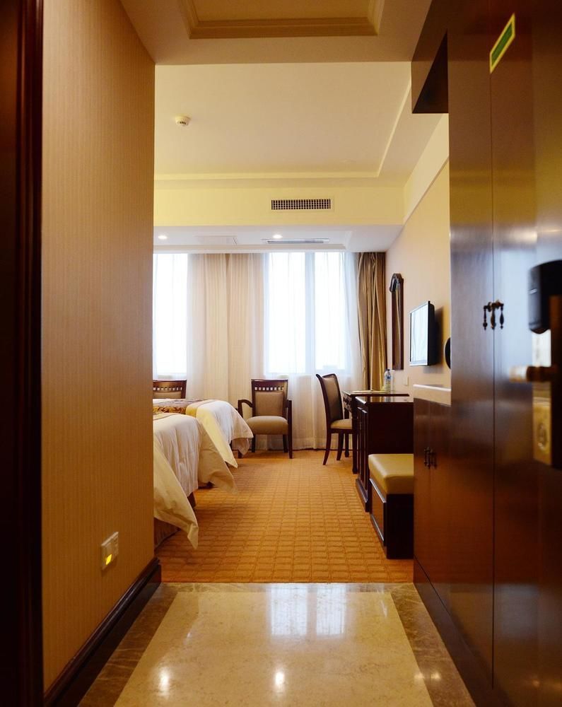 Vienna Hotel Guiyang Exhibition Center Экстерьер фото