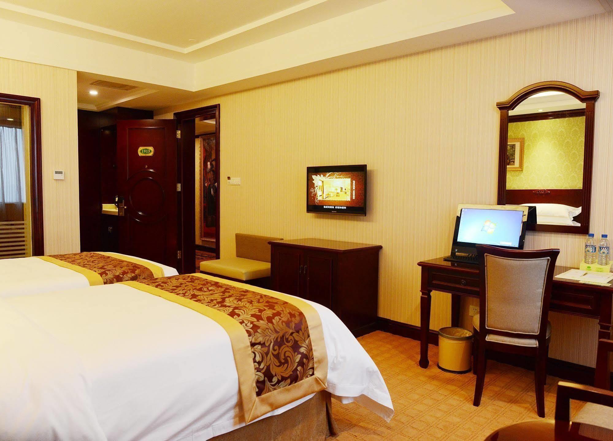 Vienna Hotel Guiyang Exhibition Center Экстерьер фото