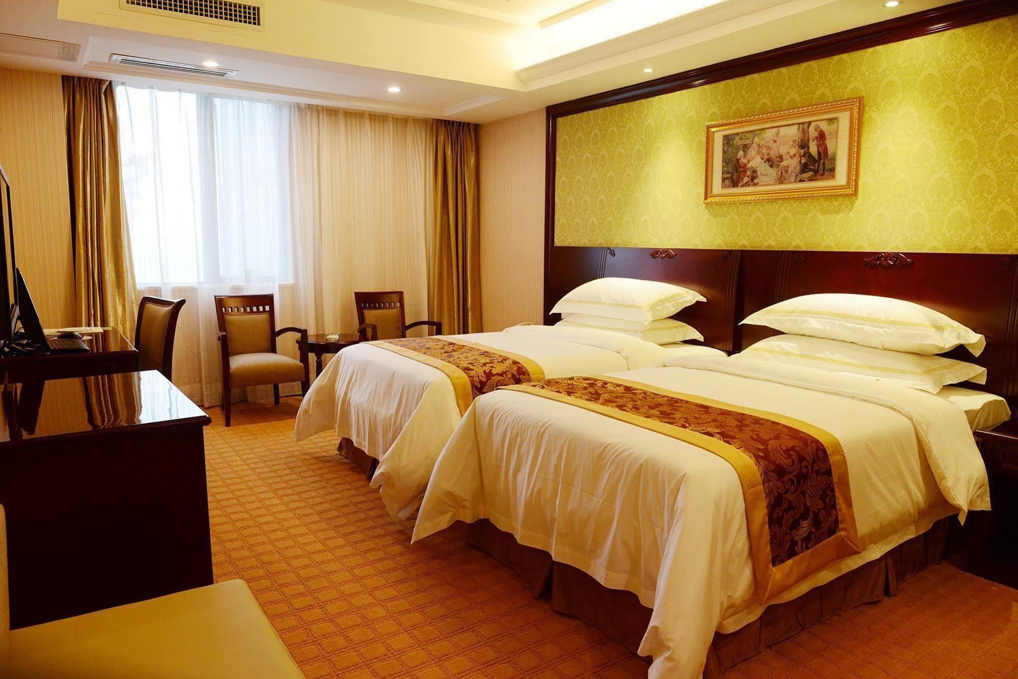 Vienna Hotel Guiyang Exhibition Center Экстерьер фото